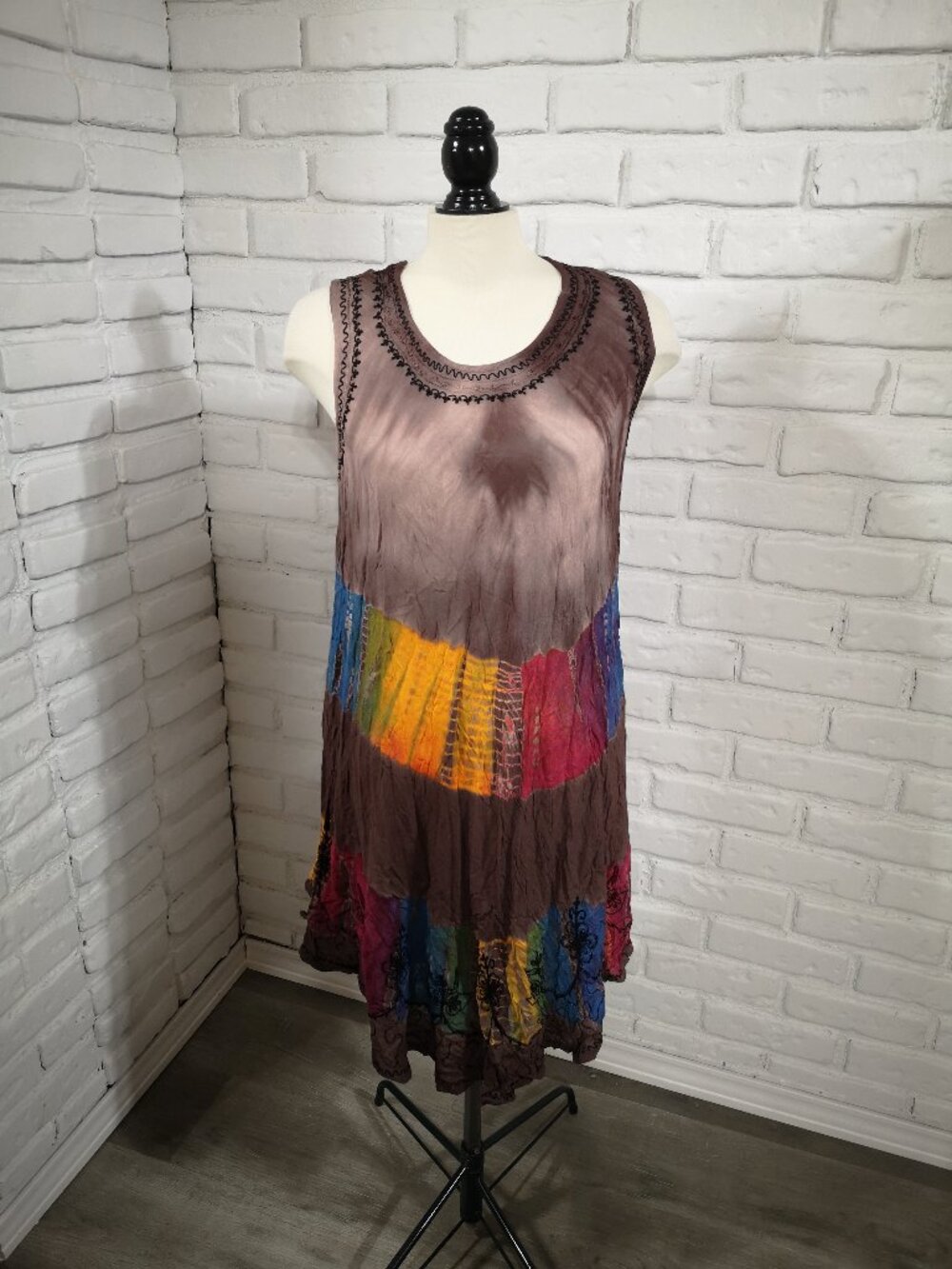 India Boutique Woman's Free Size Crinkled Multi Colored Sleeveless Dress
